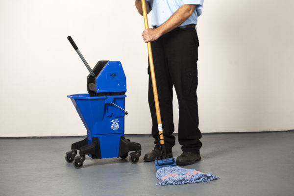 Wet Mop & Handle - Image 2
